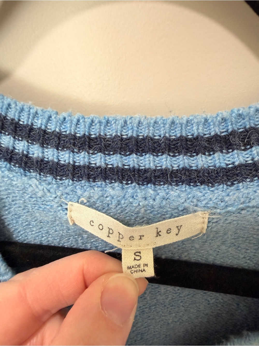 Copper Key Sweater - Picture 3 of 5